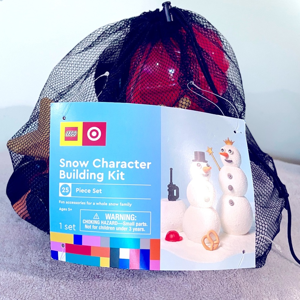 LEGO Snow Character Building Kit